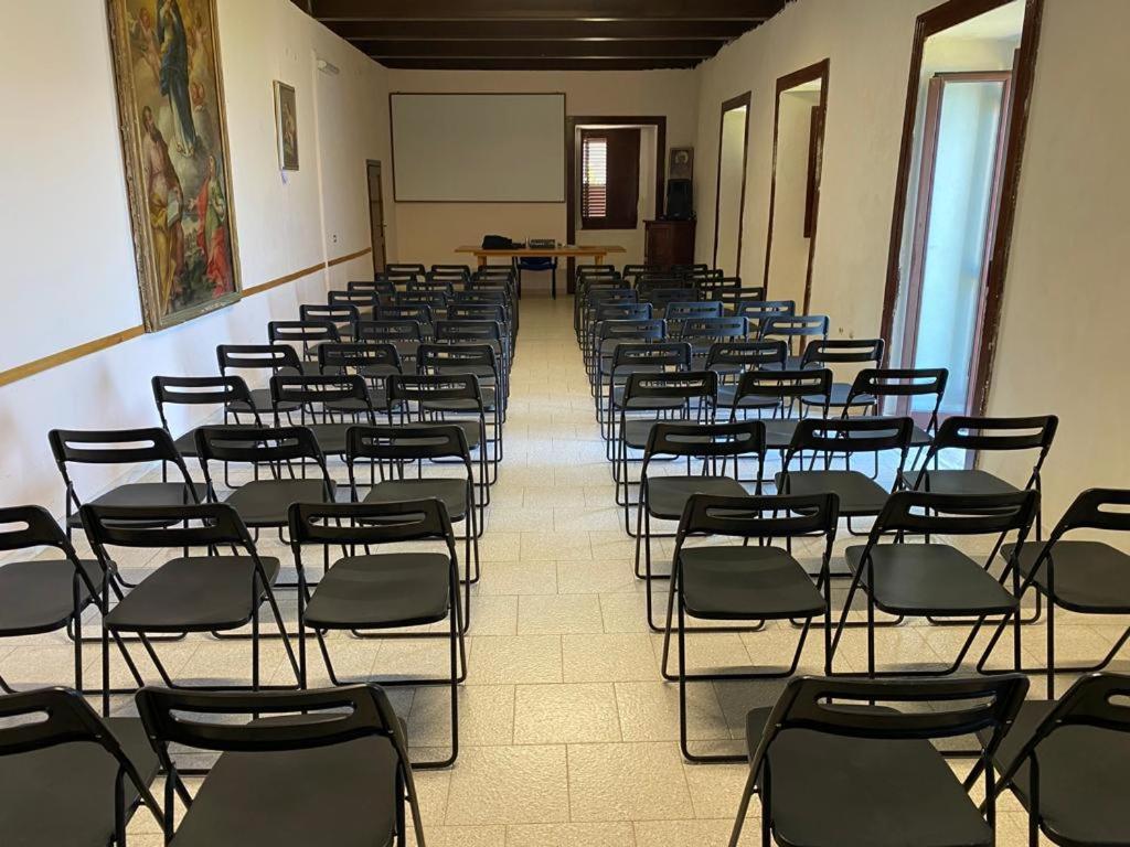 La Locanda Del Convento Тропеа Екстериор снимка