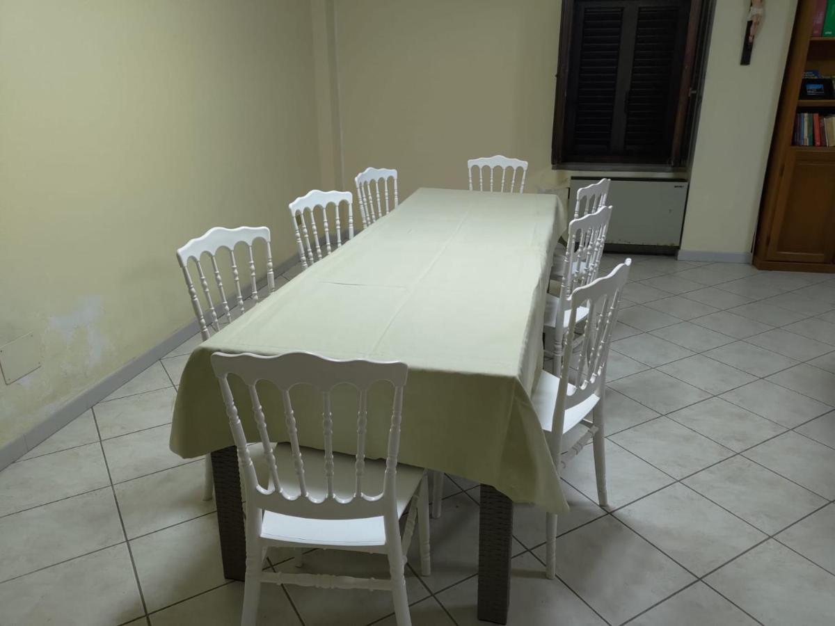 La Locanda Del Convento Тропеа Екстериор снимка