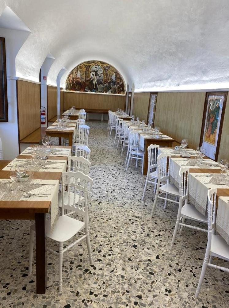 La Locanda Del Convento Тропеа Екстериор снимка